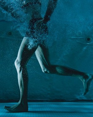 ספורטאי בטיפול מים